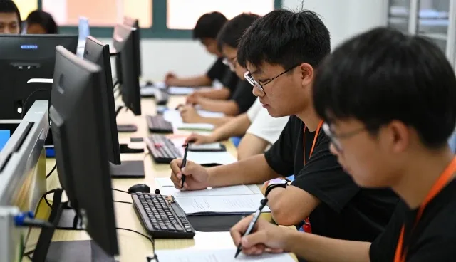青少年羽毛球基础课程选择参考指南